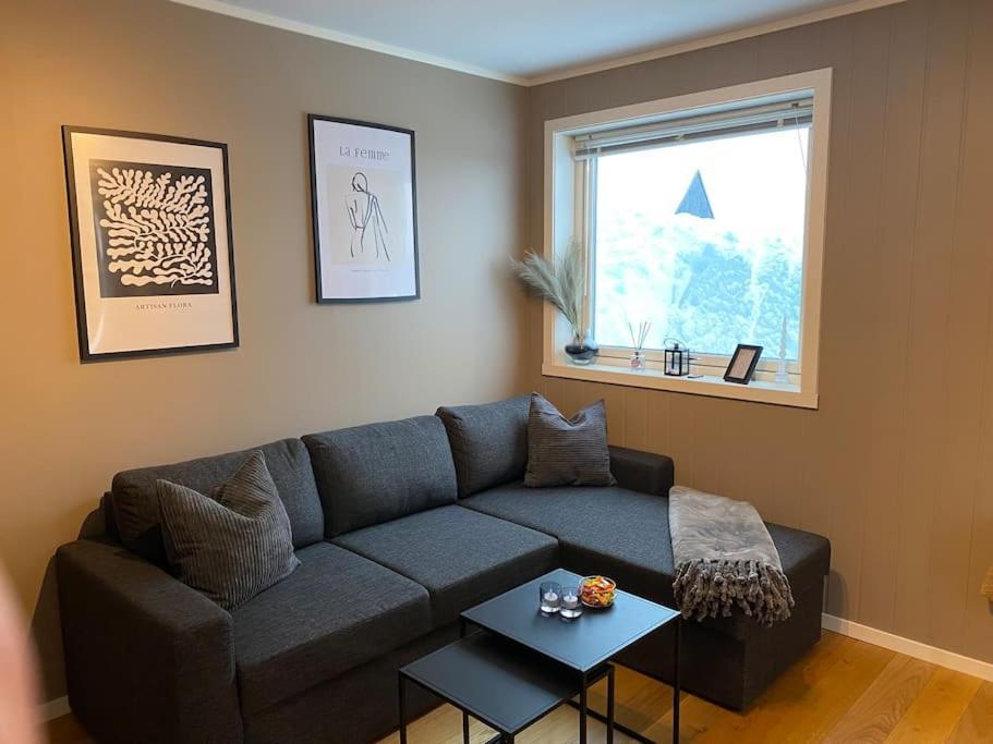 Aurora Apartment Very Close To Cable Car And Sherpatrappa Tromso Exterior photo